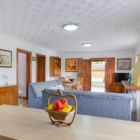 Yourhouse Oratge With Pool Санта-Маргарита